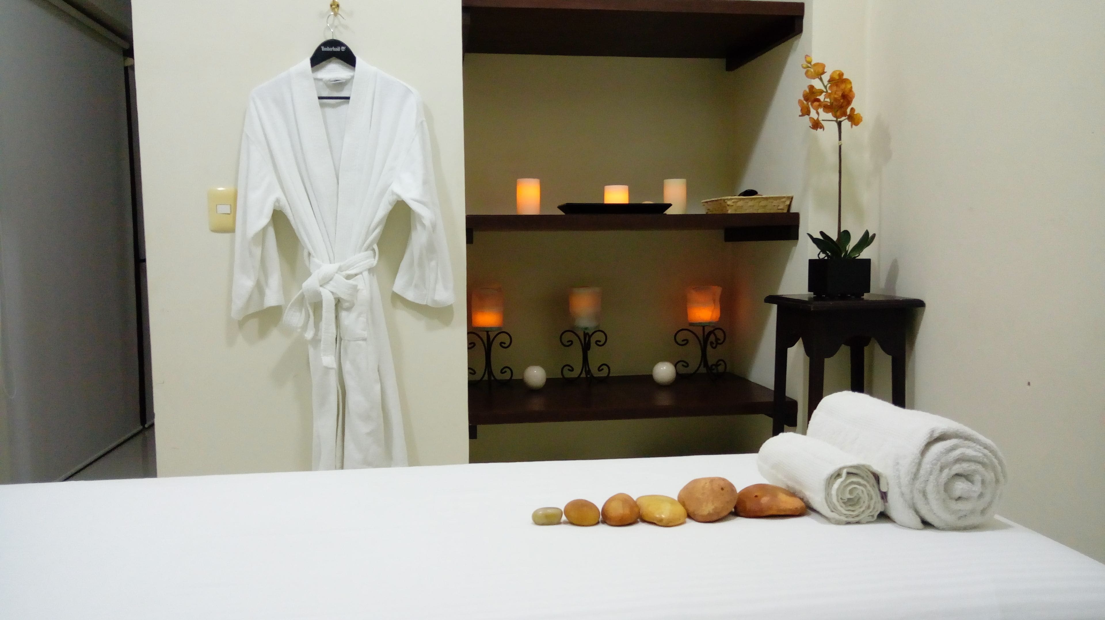 Body treatments, aromatherapy, hot stone massages, deep-tissue massages