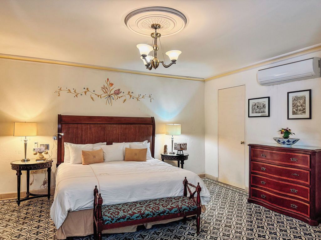 Premium bedding, down comforters, pillowtop beds, minibar