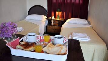 Kamar Double Standar | Tempat tidur lipat/tambahan dan Wi-Fi gratis