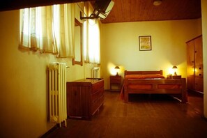 Standard Triple Room - Hotel Rex (San Rafael)