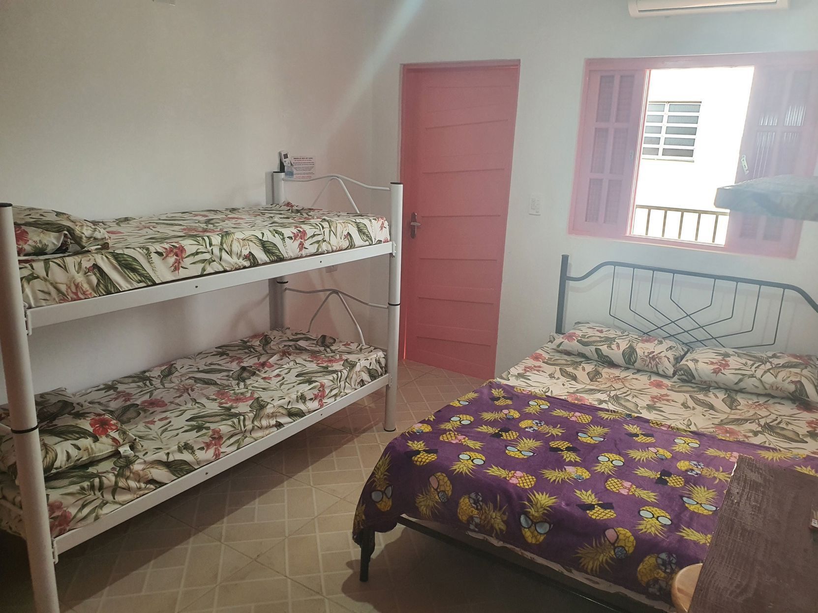 1 間臥室、遮光布/窗簾、免費無線上網、床單