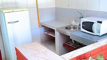 Geladeira, micro-ondas, liquidificador, mixer de alimentos