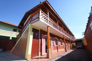 Property grounds - Pousada Gaivotas de Maranduba (Ubatuba)