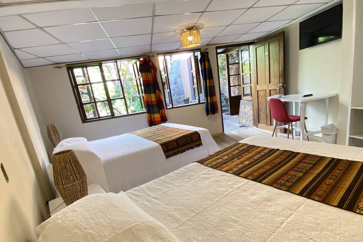 Premium bedding, in-room safe, desk, free WiFi