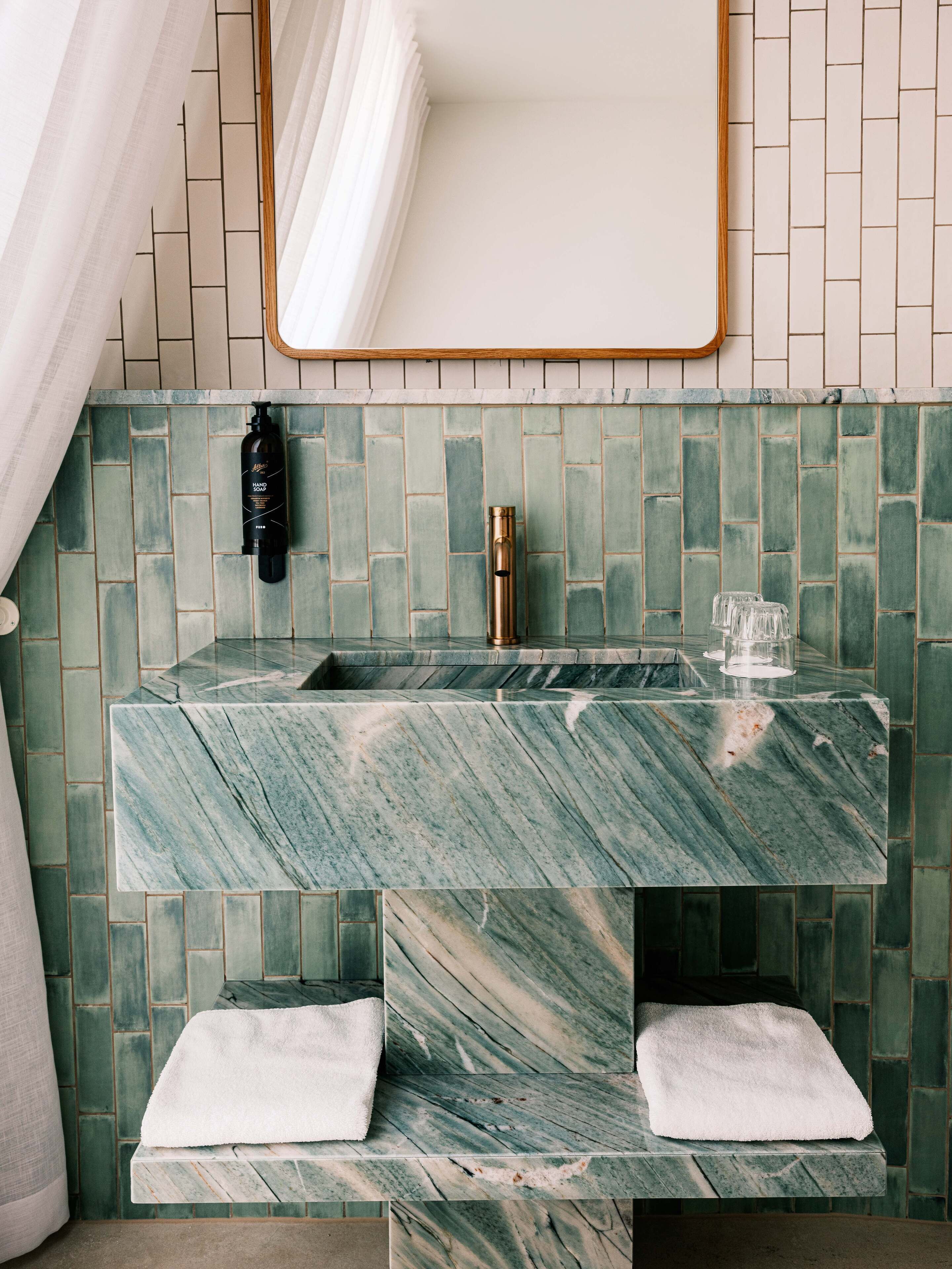 executive suite | bathroom | shower, rainfall showerhead, eco-friendly toiletries, hair dryer