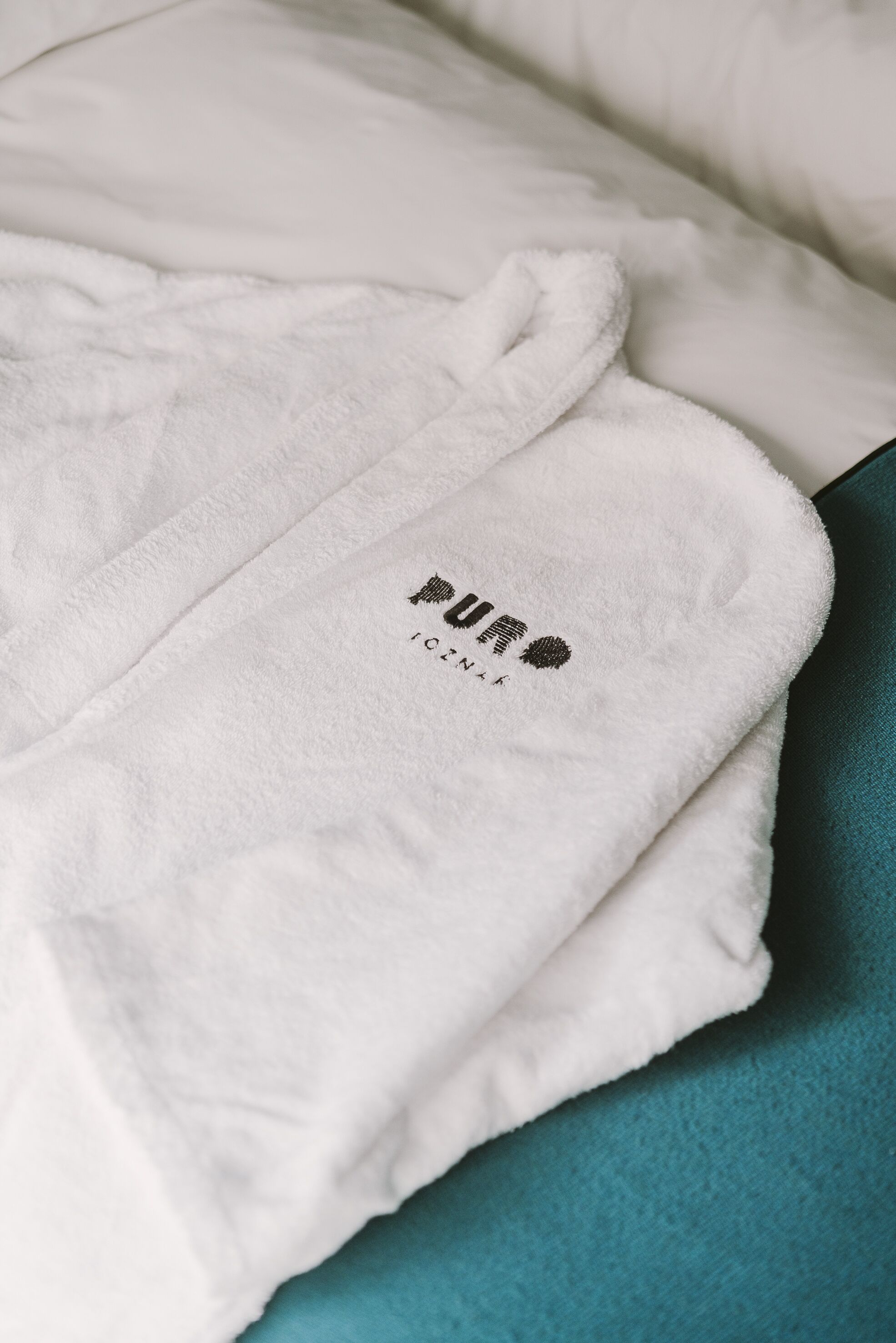 classic double room (plus) | 1 bedroom, premium bedding, in-room safe, desk