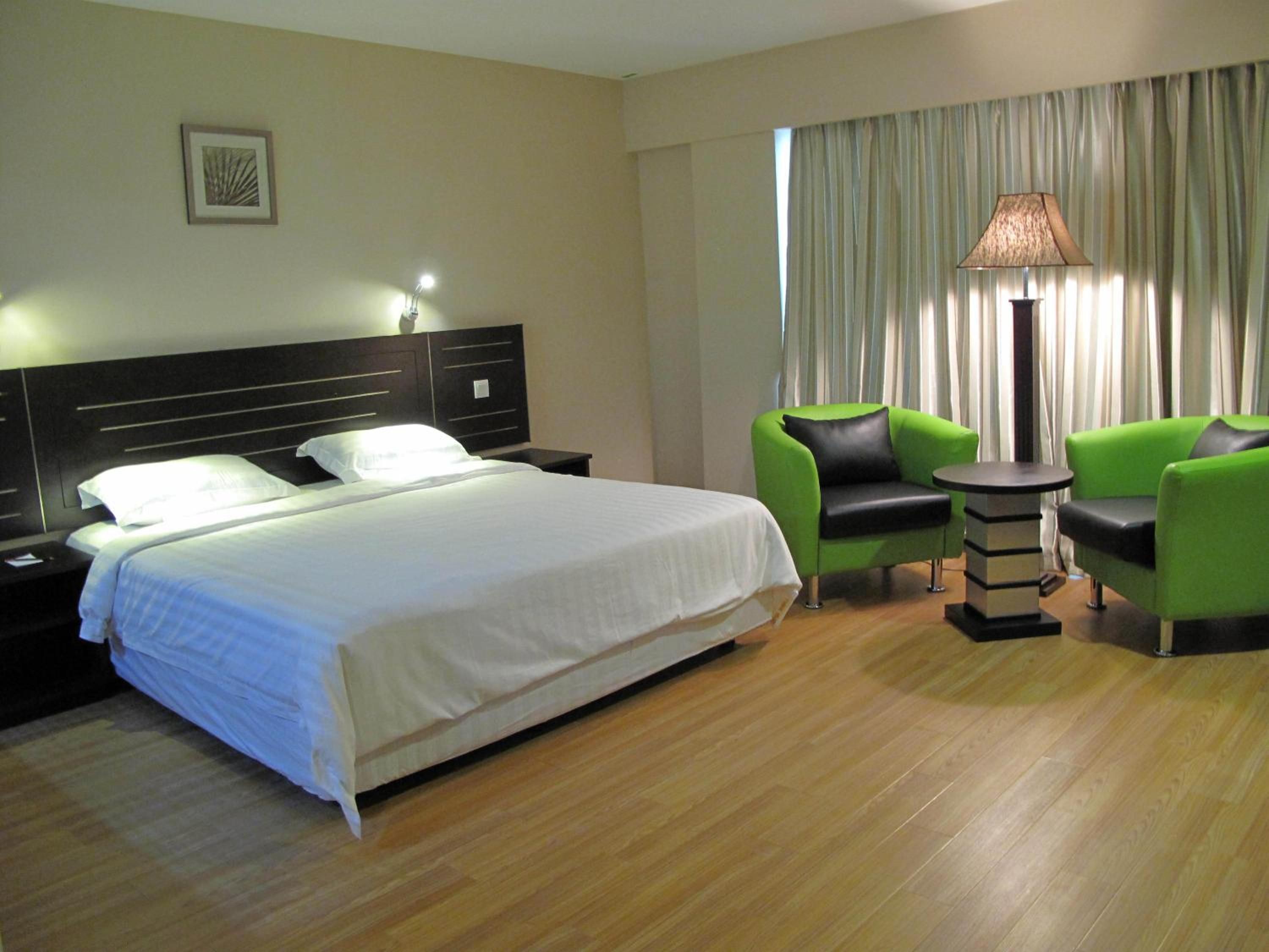 In-room safe, iron/ironing board (on request), free WiFi, bed sheets