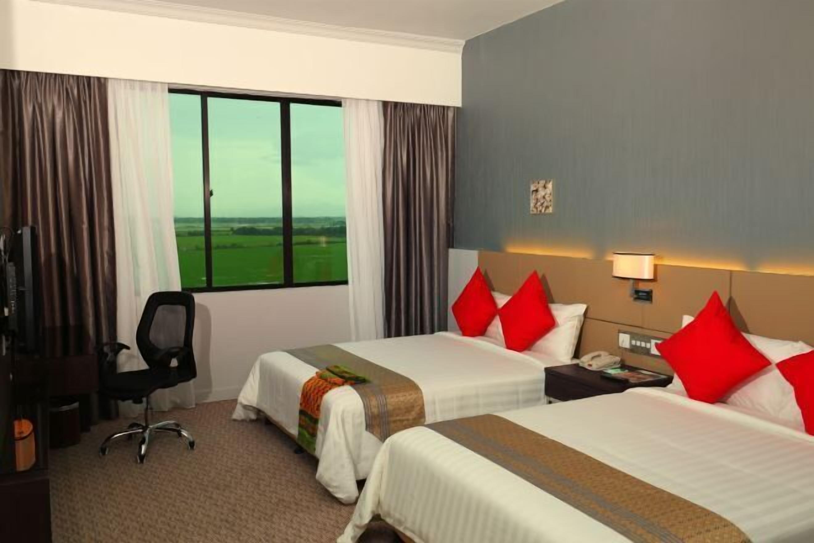 In-room safe, desk, soundproofing, iron/ironing board