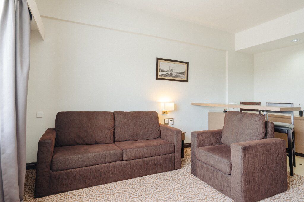 executive suite | living room | plasma tv