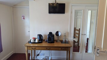 Standard Twin Room, Ensuite | Room amenity