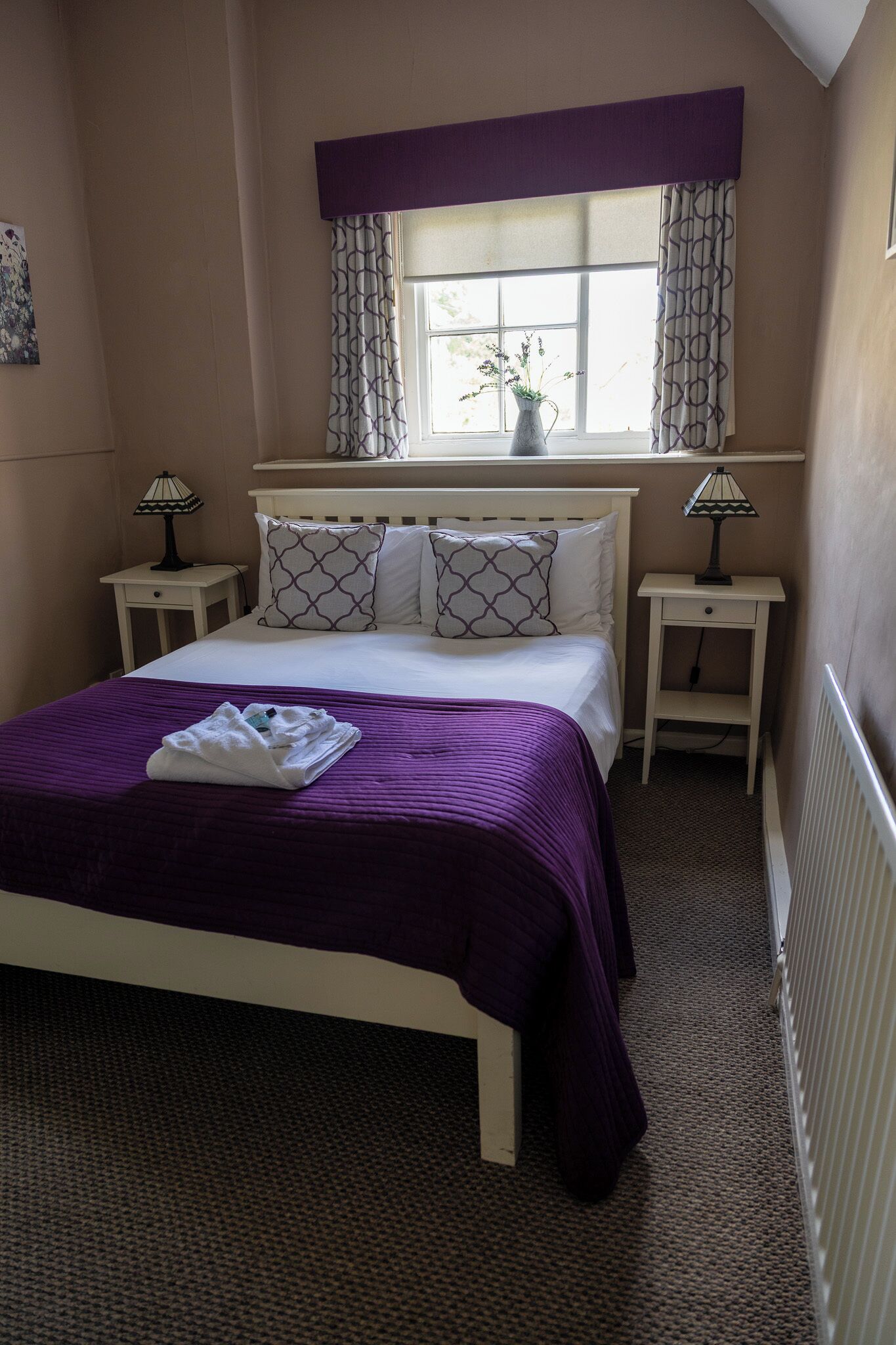 Standard Double Room, Ensuite | Desk, laptop workspace, iron/ironing board, WiFi (free)