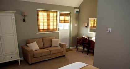 The Bull Inn Lodges