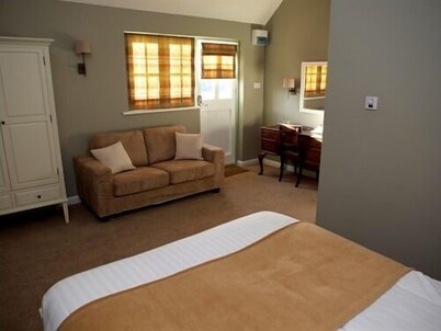 The Bull Inn Lodges