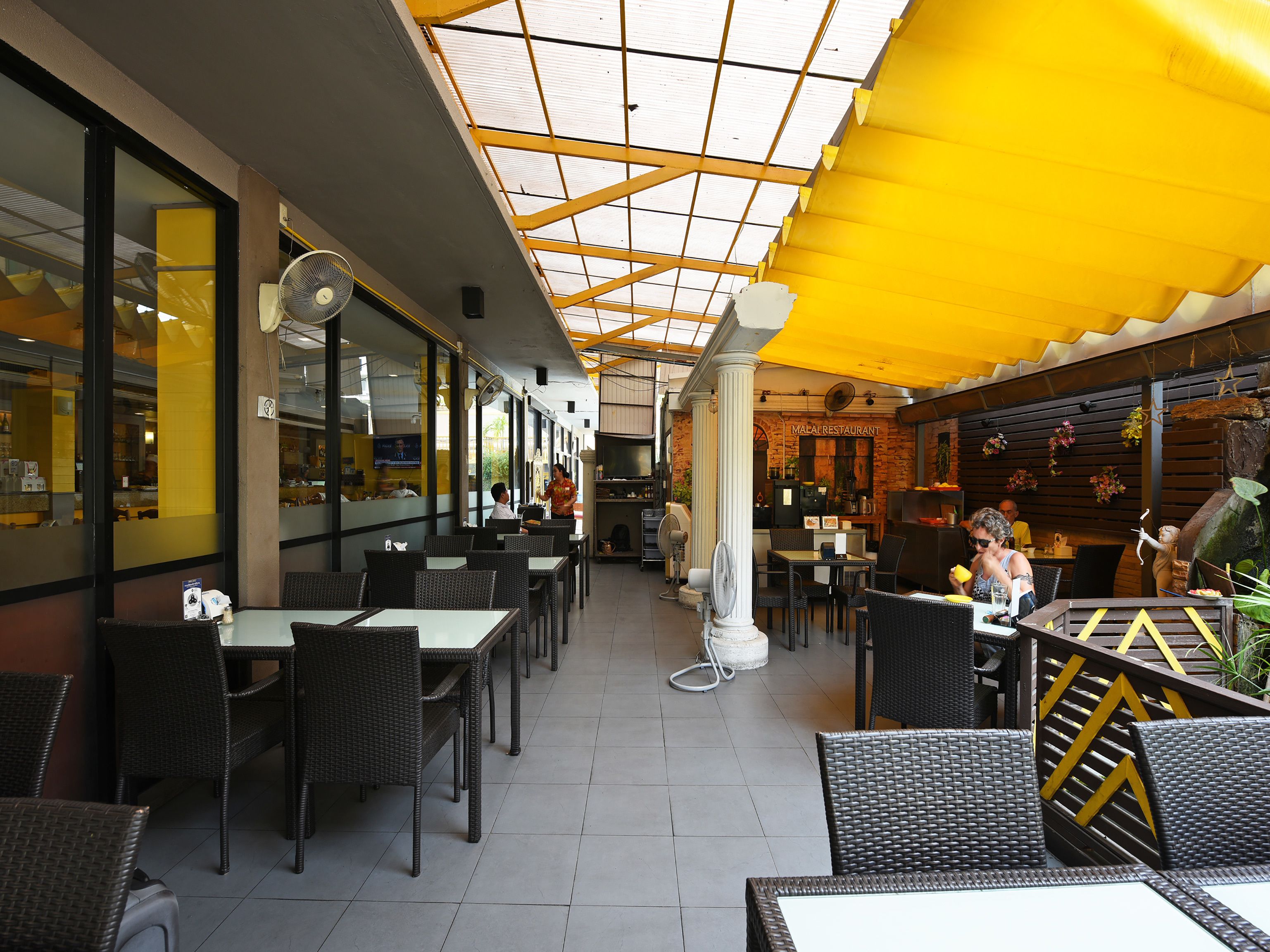 Πρωινό κατά παραγγελία καθημερινά (200 THB/άτομο)