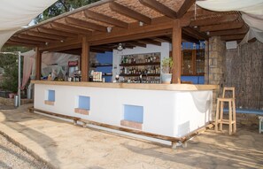 住宿內酒吧