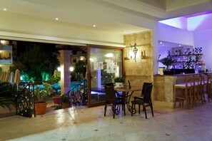 Bar (on property) - Villas Duc - Rhodes Island (Rhodes)