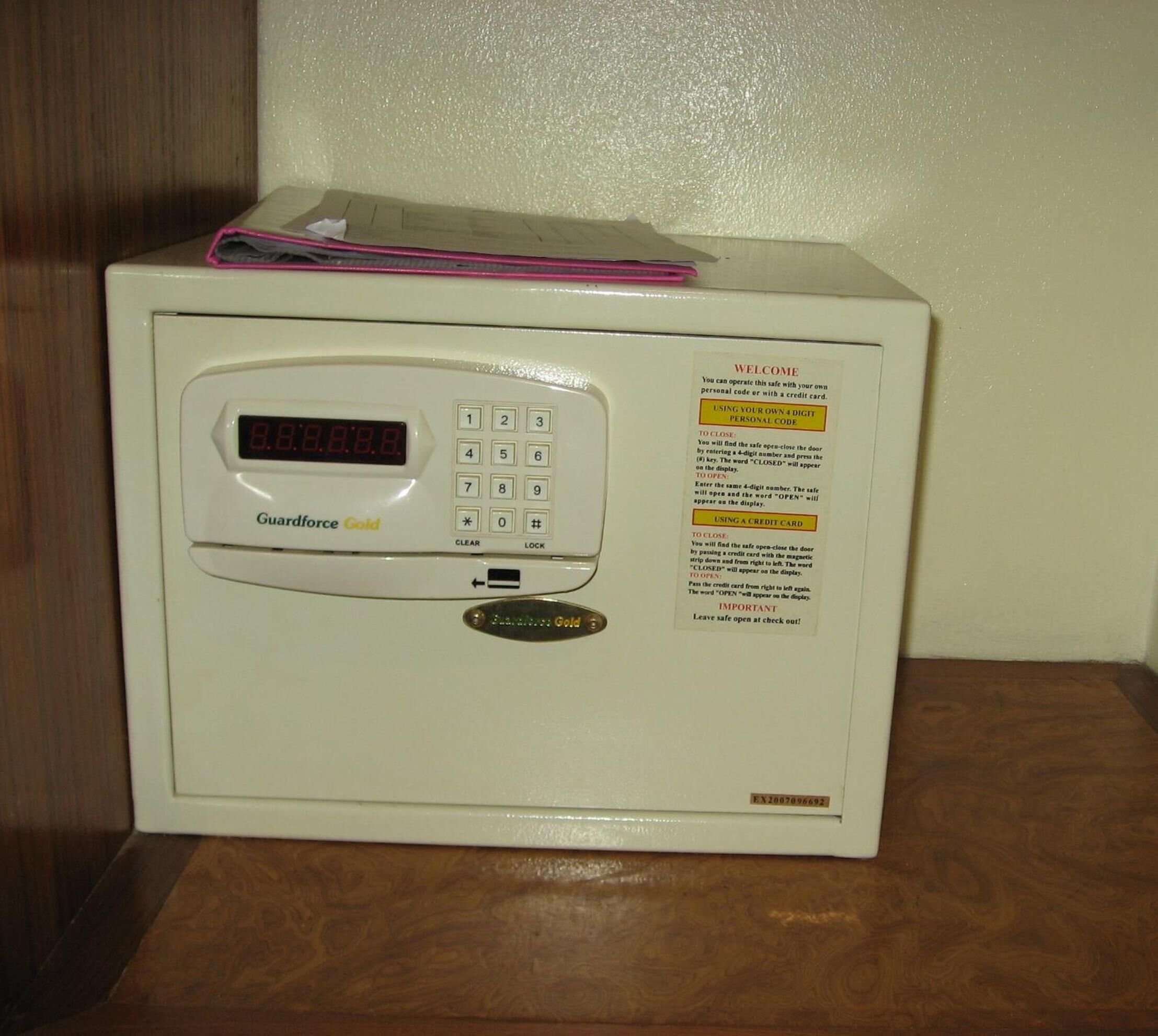 minibar, in-room safe, free wifi