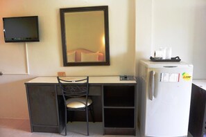 Hypo-allergenic bedding, in-room safe, desk, free WiFi - P.S2 Resort (Patong)