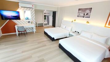 Minibar, desk, free WiFi, bed sheets