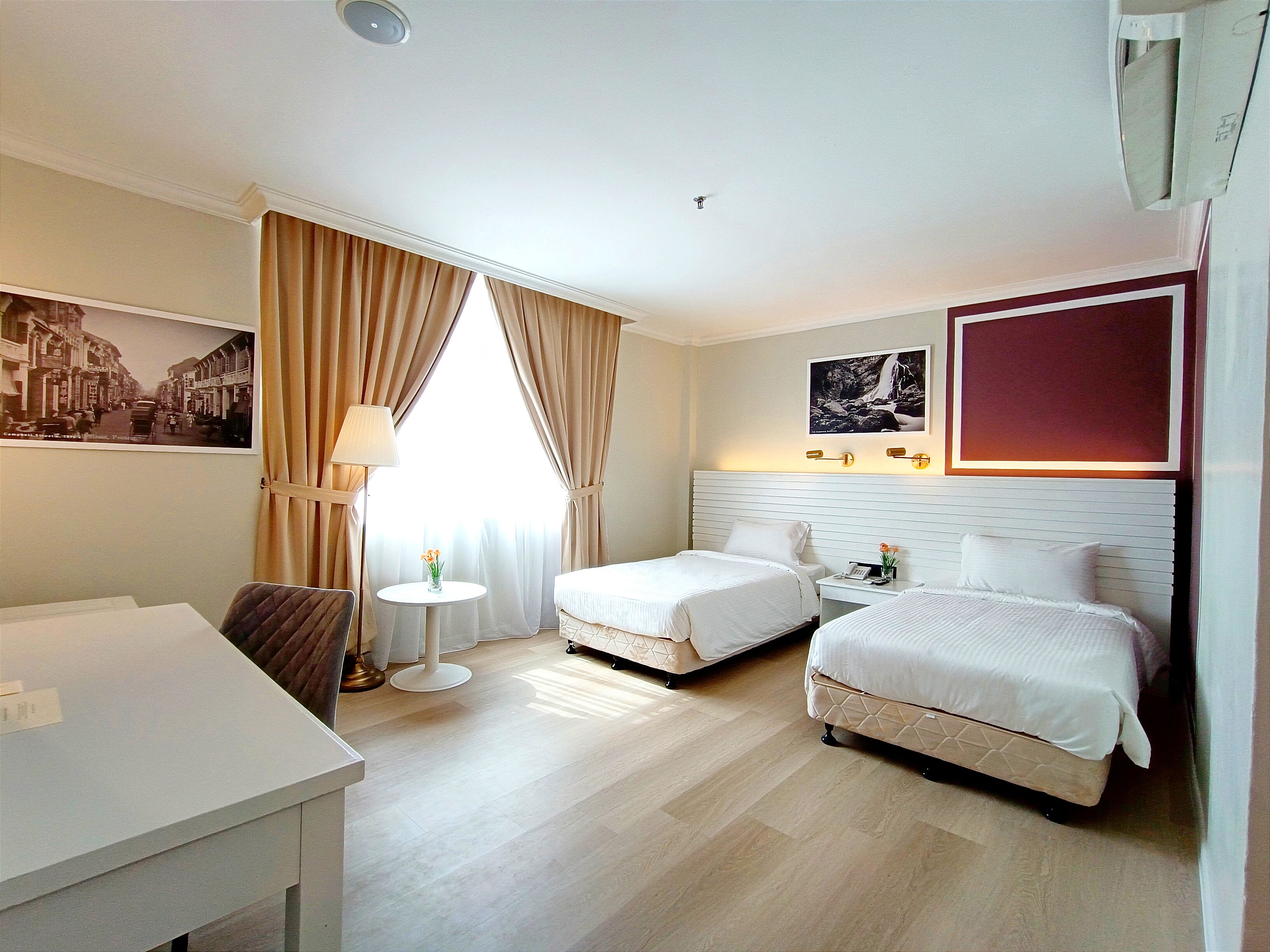 superior twin room | minibar, desk, free wifi, bed sheets