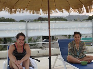 Terrace/patio - Moonlight Bay Hostel (Fajardo)