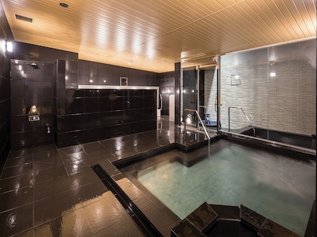 Public bath. APA Hotel Shinjuku Gyoemmae