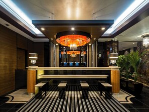 Reception - APA Hotel Shinjuku Gyoemmae (Tokyo)