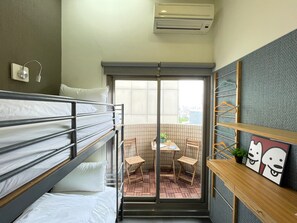 Private Room with Balcony - Shared Bathroom (2 Persons Price) | Blackout drapes, soundproofing, free WiFi, bed sheets - Easymind Guesthouse, Hostel in Taipei Main Station (Taipei)