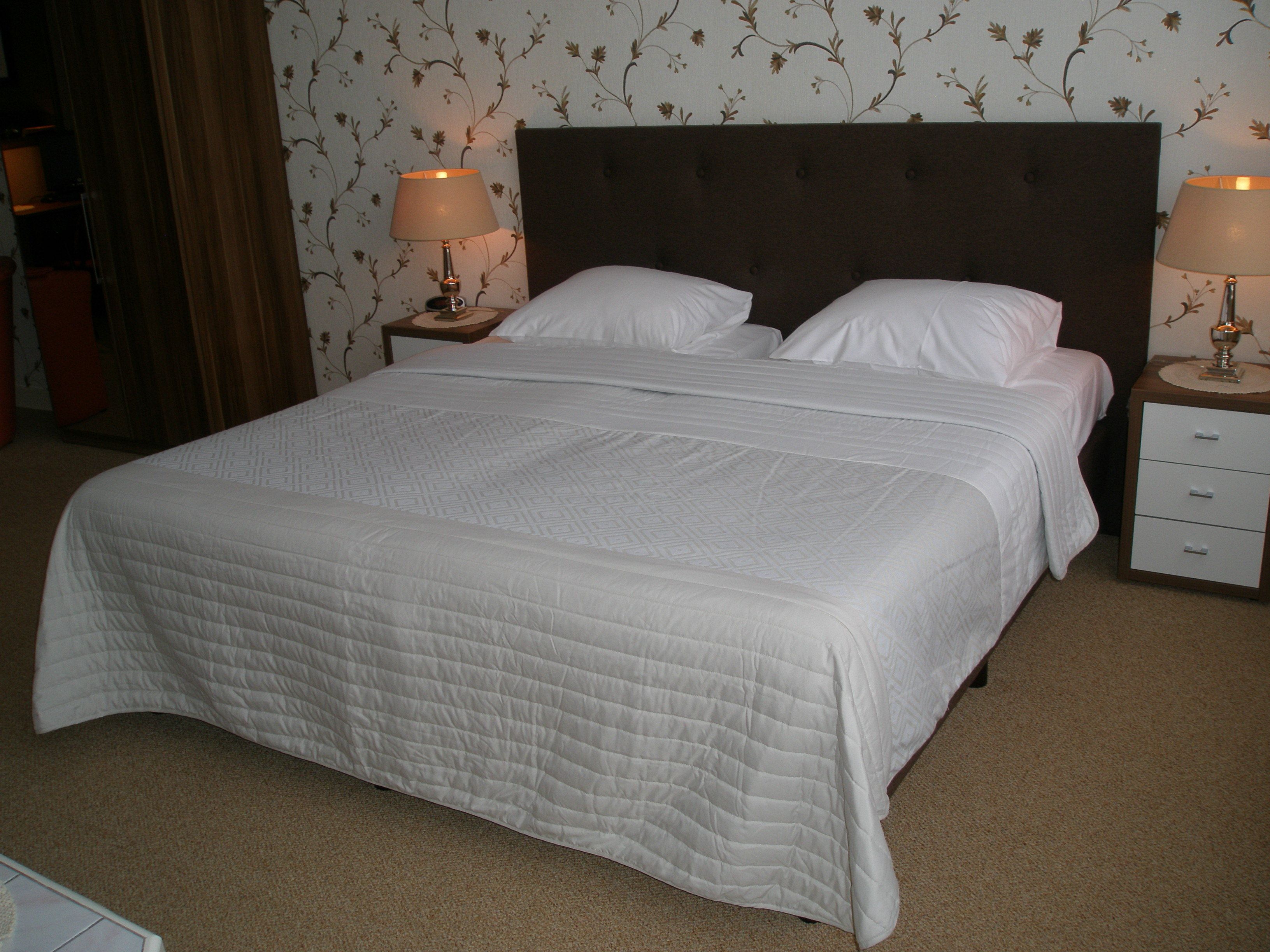 triple room, 3 single beds | desk, blackout curtains, iron/ironing board, free wifi