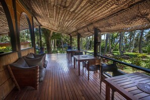 Daily cooked-to-order breakfast for a fee - Maravu Taveuni Lodge (Taveuni Island East)