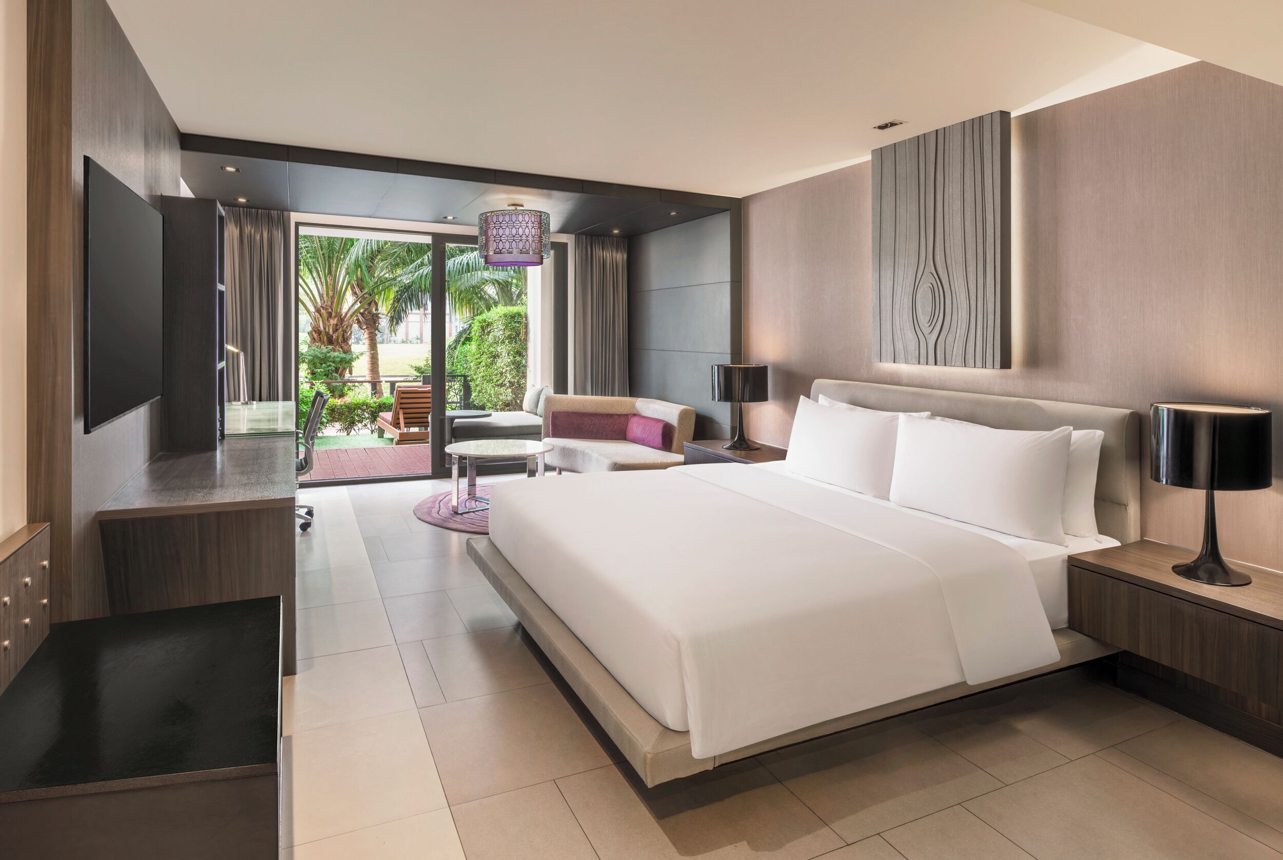 Premium Room, 2 Twin Beds (Garden Terrace) | Premium bedding, pillowtop beds, minibar, in-room safe