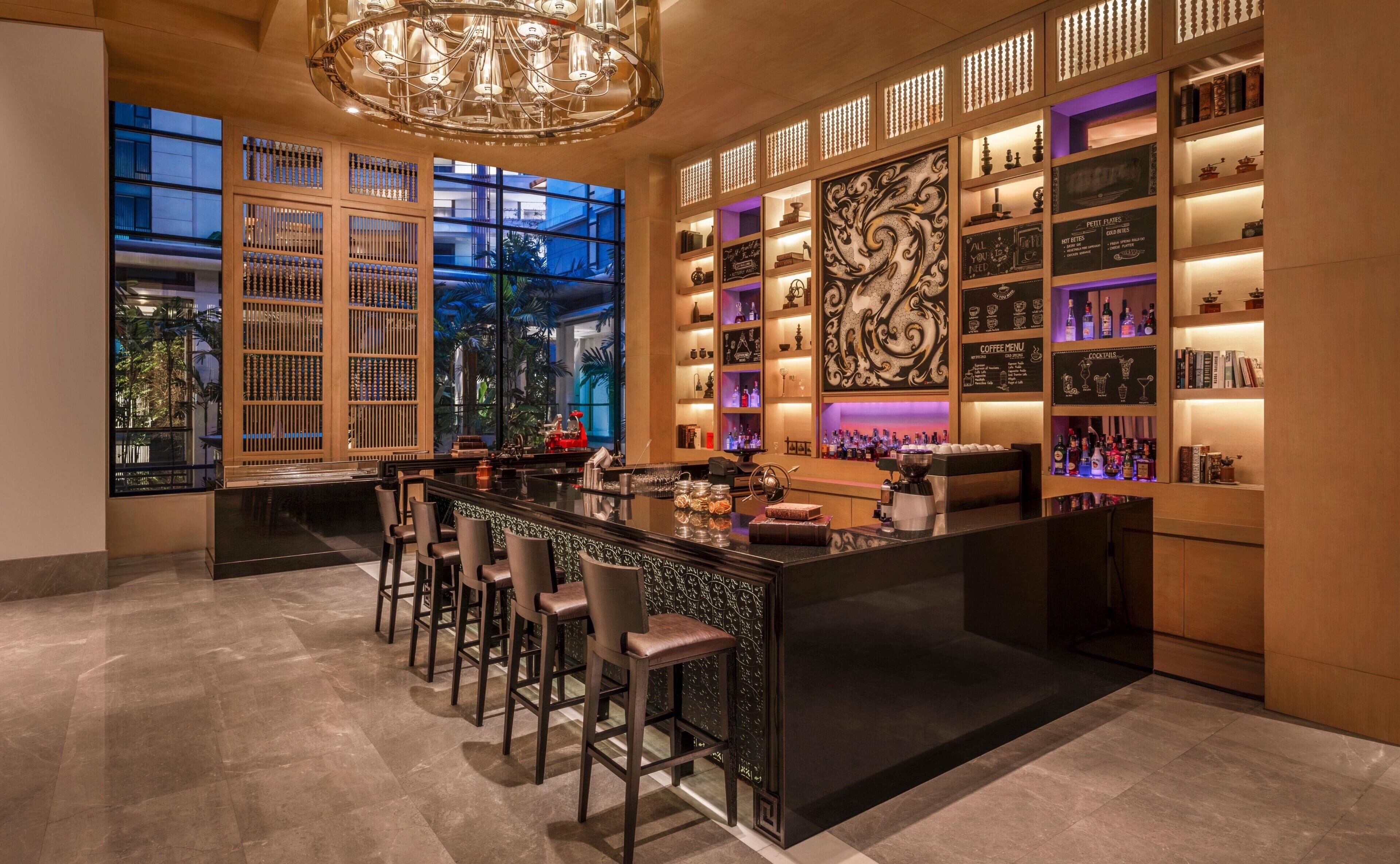 Lobby lounge