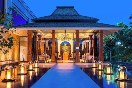 双人护理室、桑拿、热水浴缸、身体护理、芳香疗法、热石按摩