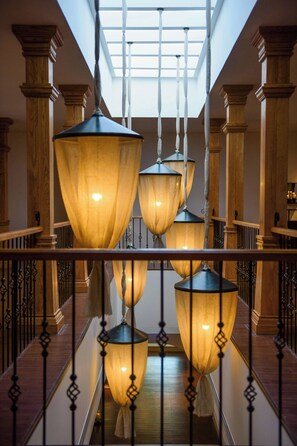 Salas para tratamentos a dois, sauna seca, banheira de hidromassagem