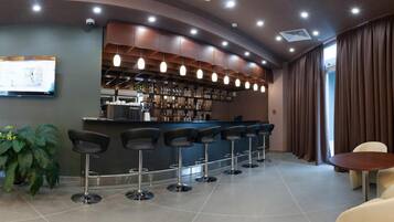Bar (trong khuôn viên)