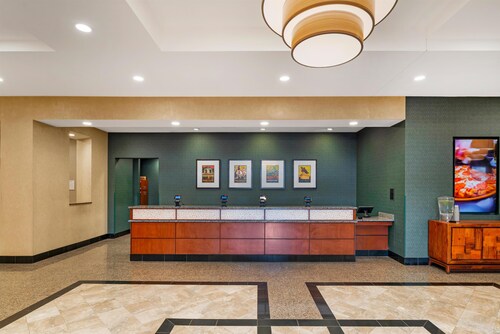 Drury Plaza Hotel St. Louis Brentwood