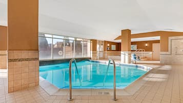 Sisäuima-allas, ulkouima-allas