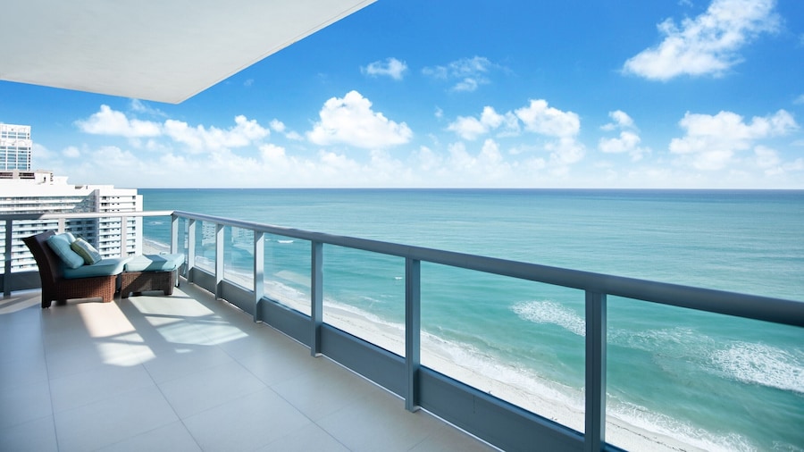 Churchill Suites Monte Carlo Miami Beach