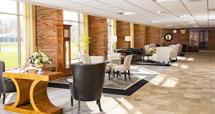 Hillsdale College Dow Hotel and Conference Center