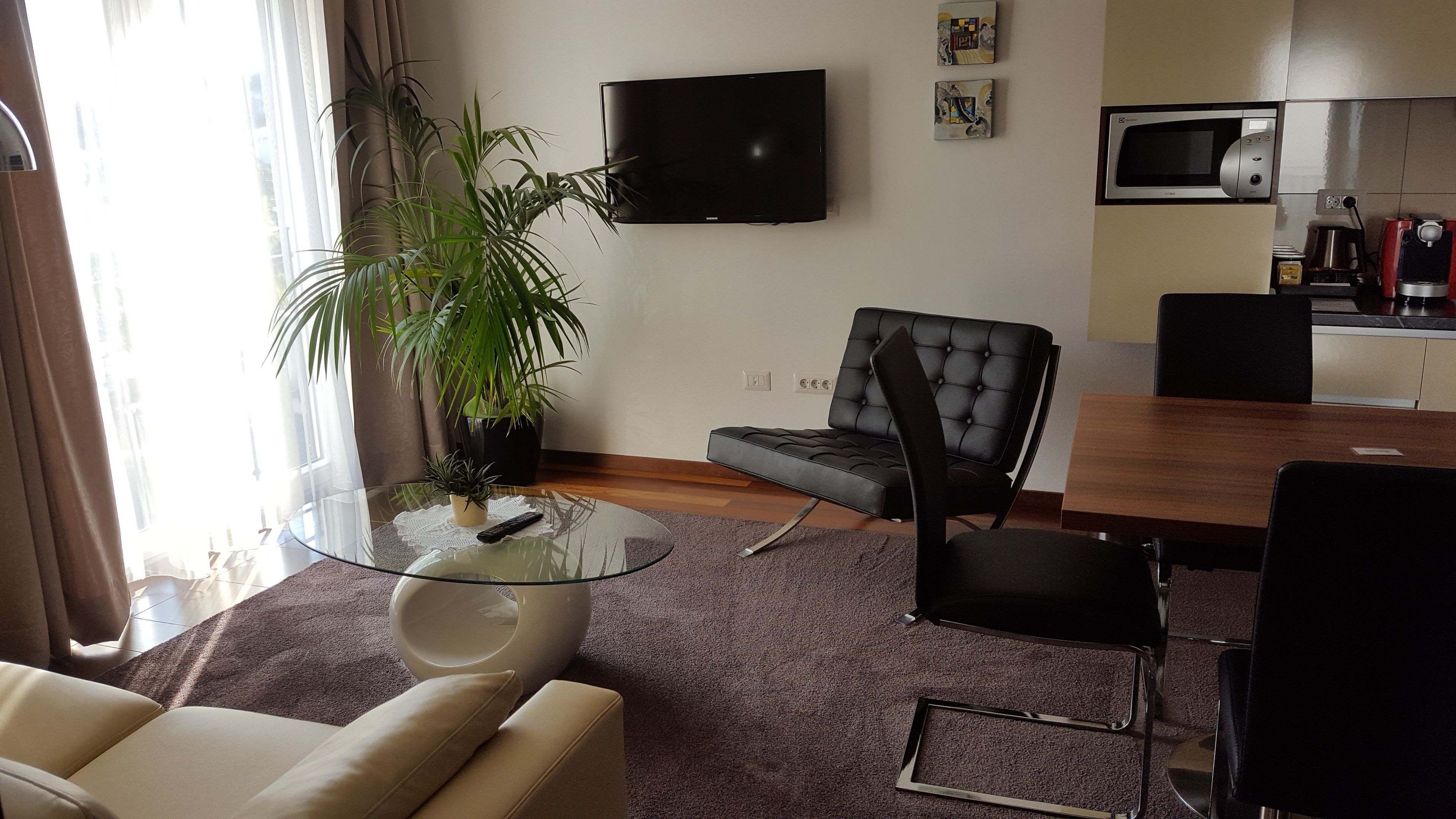 comfort apartment, 1 bedroom | living room | lcd tv, computer