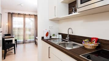 Double Room | Premium bedding, minibar, in-room safe, desk