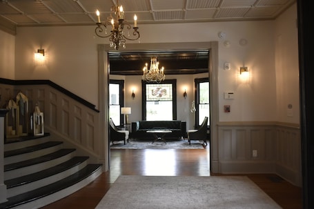 Áreas de la propiedad. Sparrow Grove Manor