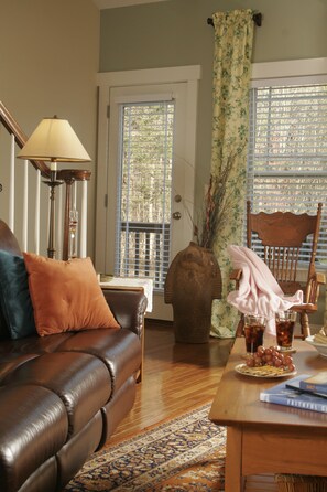 Interior - Seven Oaks Bed & Breakfast (High Point)