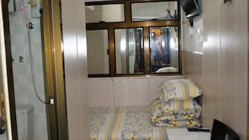Free WiFi, bed sheets