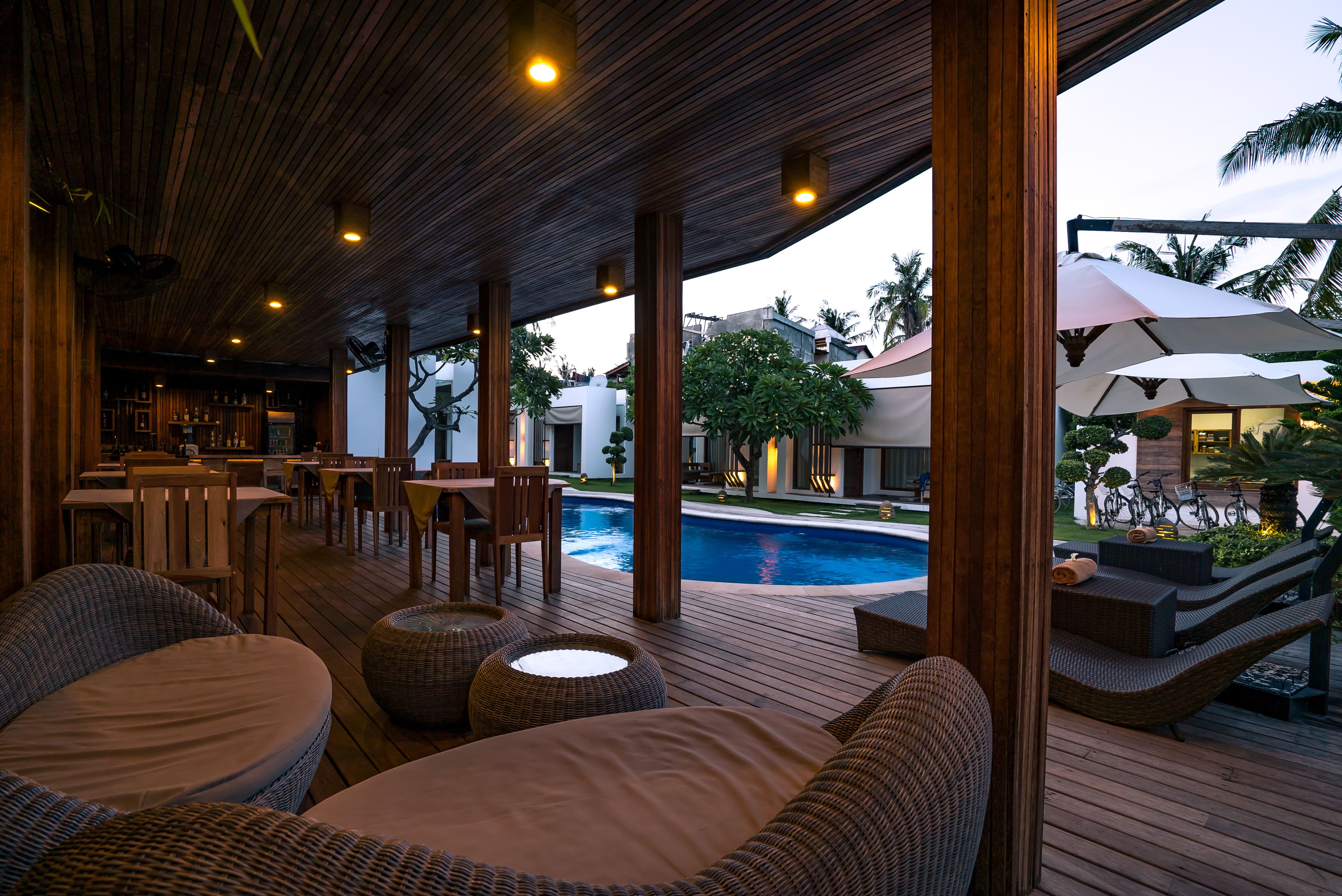 daily cooked-to-order breakfast (idr 100000 per person)