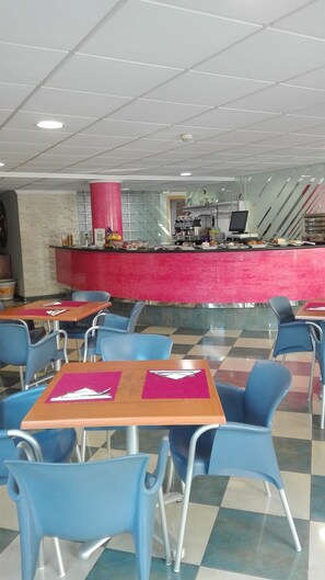 每日供应欧陆式早餐（需付费）