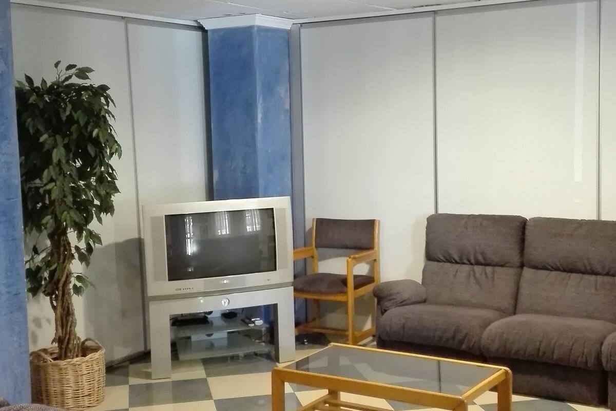 flat-screen tv, books