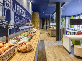 Tägliches kontinentales Frühstück gegen Gebühr