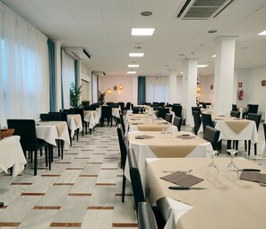Restaurant - Hotel Porto (Gandia)