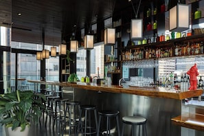 Bar (on property) - citizenM New York Times Square (New York)
